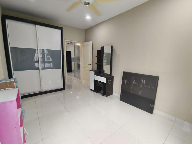 Condominium for Sale at Atmosfera Kondominium - Janice CC Tan - Bedroom - PropertyGuru.com.my
