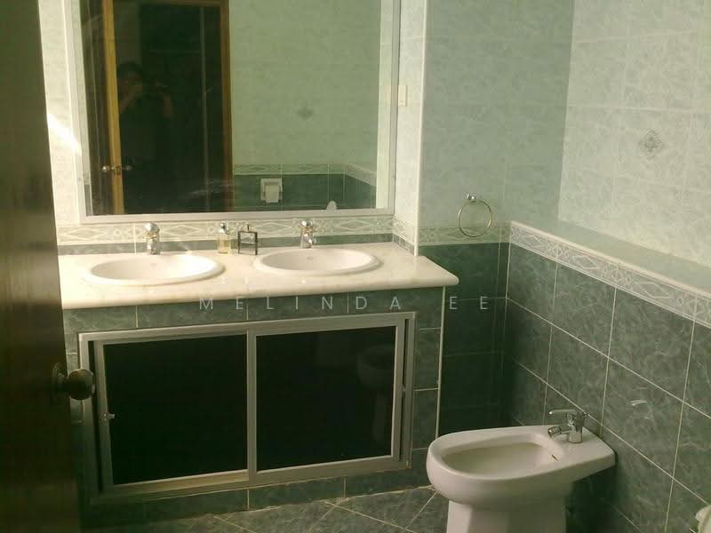 Condominium for Sale at Palm Garden Condominium - Melinda Ee - Bathroom - PropertyGuru.com.my