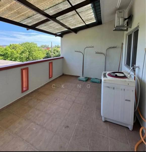 Rumah Teres 2-Tingkat untuk Dijual di Garden Avenue (Seremban 2) - CK Ng - Balcony - PropertyGuru.com.my