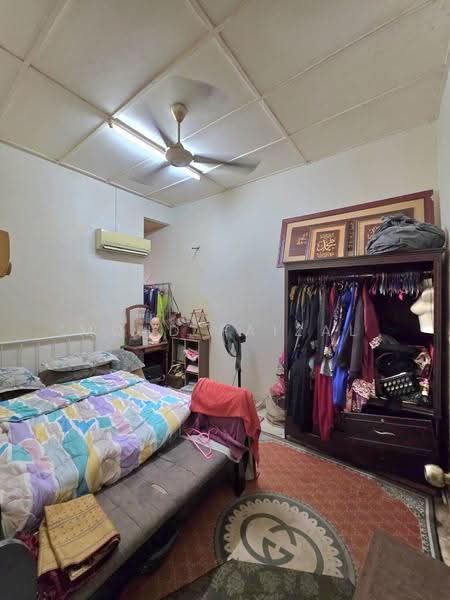 1-storey Terraced House for Sale in Bandar Baru Bangi (Selangor) - Mohd Faizal - Bedroom - PropertyGuru.com.my