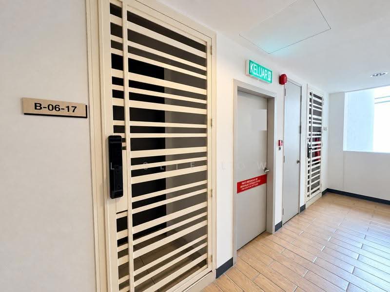 Kondominium untuk Dijual di RYAN & MIHO - Leslie Low - Corridor - PropertyGuru.com.my