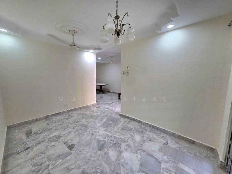 2-storey Terraced House for Sale in Bandar Baru Bangi (Selangor) - Mohd Faizal - Living Room - PropertyGuru.com.my