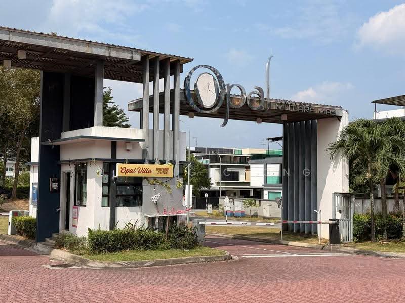 Cluster House for Sale in Taman Mutiara Mas (Skudai) - Fu Heng Chong - Exterior - PropertyGuru.com.my
