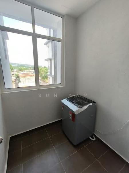 Service Residence for Rent at THE SENAI GARDEN (PANGSAPURI IMPIAN SENAI) - Sun Yap - Balcony - PropertyGuru.com.my