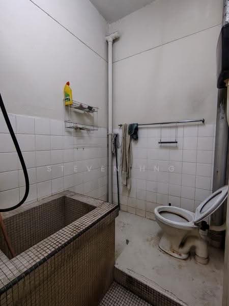 Rumah Teres 2-Tingkat untuk Disewa di Island Glades (Jelutong) - Steven Hng - Bathroom - PropertyGuru.com.my