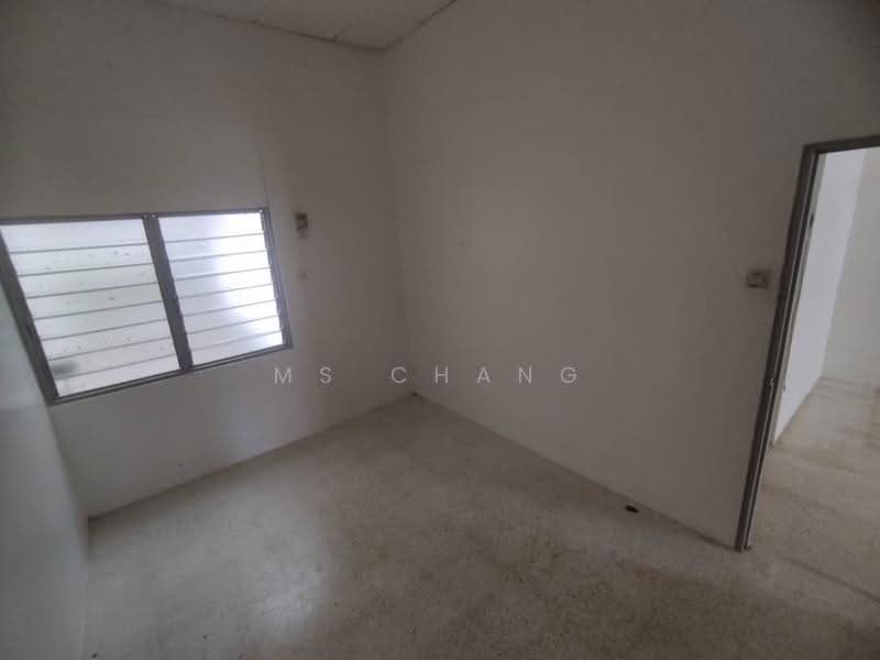1-storey Terraced House for Sale in Taman Lip Sin (Sungai Dua) - Ms Chang - Interior - PropertyGuru.com.my