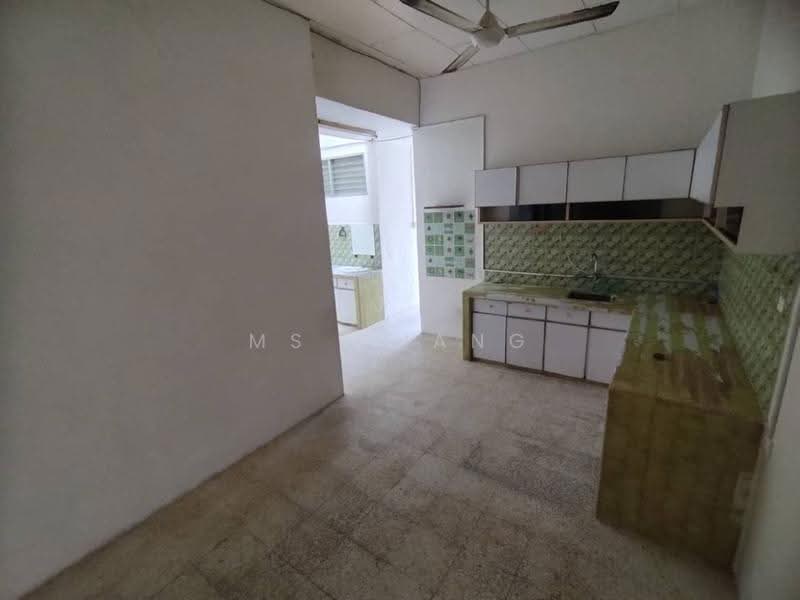 1-storey Terraced House for Sale in Taman Lip Sin (Sungai Dua) - Ms Chang - Kitchen - PropertyGuru.com.my