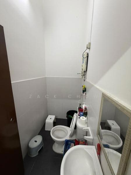 Rumah Teres 2-Tingkat untuk Dijual di Taman Scientex Senai (Senai) - Zack Chow - Bathroom - PropertyGuru.com.my