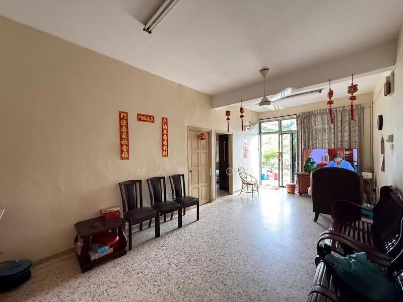 Rumah Teres 2-Tingkat untuk Dijual di Taman Pelangi (Johor Bahru) - Max Loh - Living Room - PropertyGuru.com.my