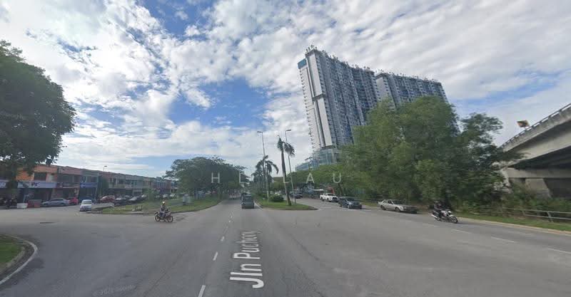 Shop for Sale in Taman Putra Perdana (Puchong) - HL Lau - Exterior - PropertyGuru.com.my