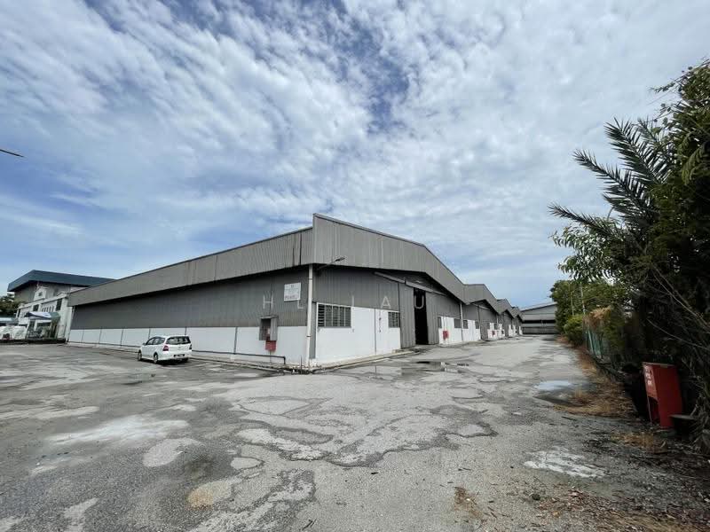 Warehouse for Rent in Klang (Selangor) - HL Lau - Exterior - PropertyGuru.com.my