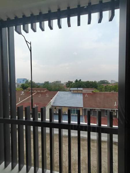 Townhouse for Rent in Bandar Mahkota Cheras (Cheras) - JS CHUA - View - PropertyGuru.com.my