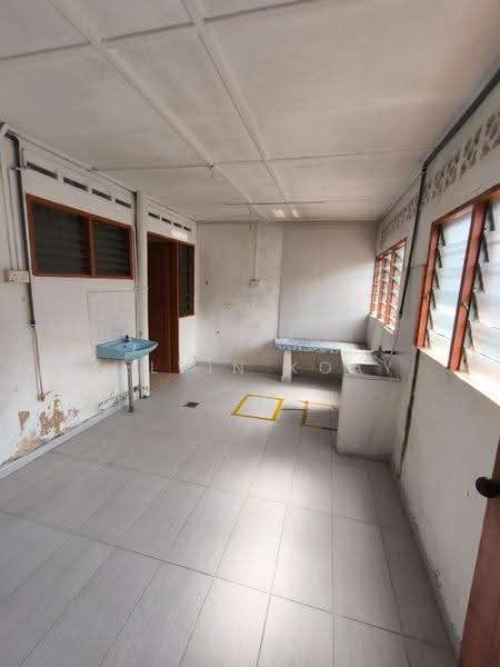 Rumah Teres 1-Tingkat untuk Dijual di Taman Sri Ahmad Perang (Kota Tinggi) - Kelvin Koay - Kitchen - PropertyGuru.com.my