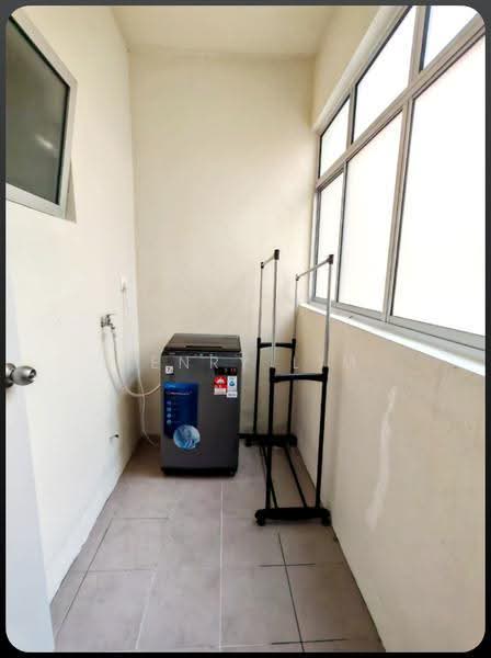 Kondominium untuk Disewa di Residensi Sateria - Henry Lim - Balcony - PropertyGuru.com.my