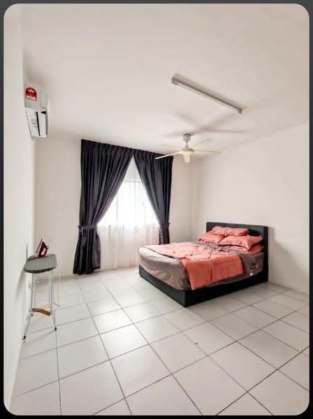 Kondominium untuk Disewa di Residensi Sateria - Henry Lim - Bedroom - PropertyGuru.com.my
