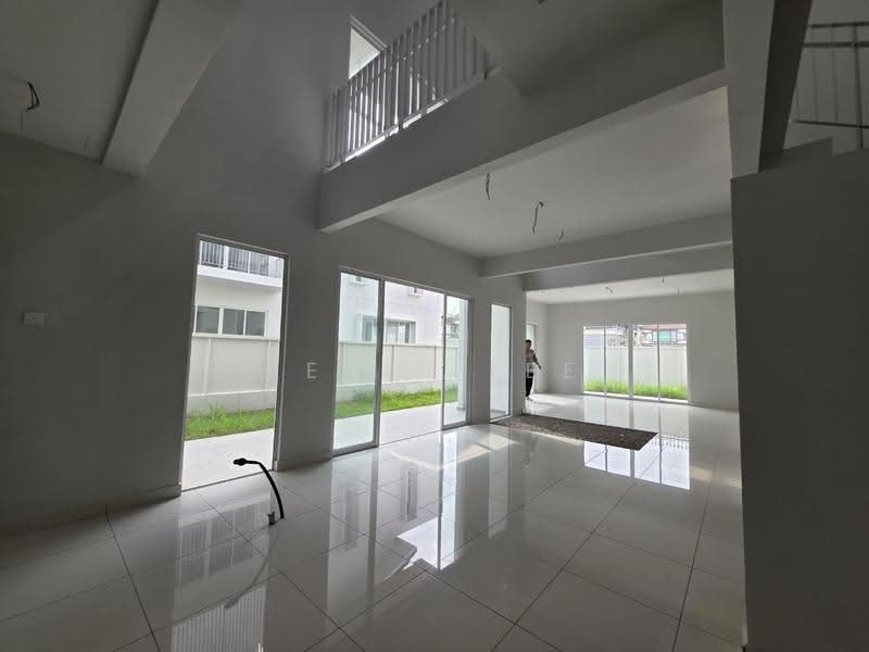 Semi-Detached House for Sale in Bandar Seri Alam (Masai) - Kevin Lee - Living Room - PropertyGuru.com.my