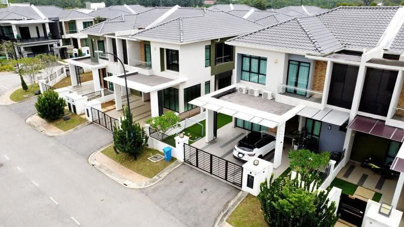 Semi-Detached House for Sale in Shah Alam (Selangor) - BILYA ARIFF - Exterior - PropertyGuru.com.my