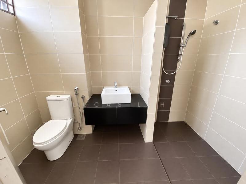 2-storey Terraced House for Sale in M Residence (Rawang) - Lucas Loh - Bathroom - PropertyGuru.com.my