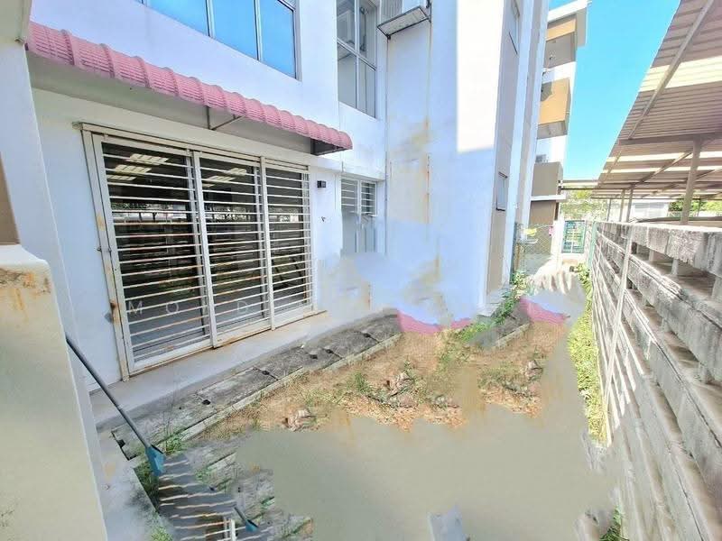 Rumah Bandar untuk Dijual di Bandar Botanic (Klang) - Mohd Nor Fahmi - Exterior - PropertyGuru.com.my