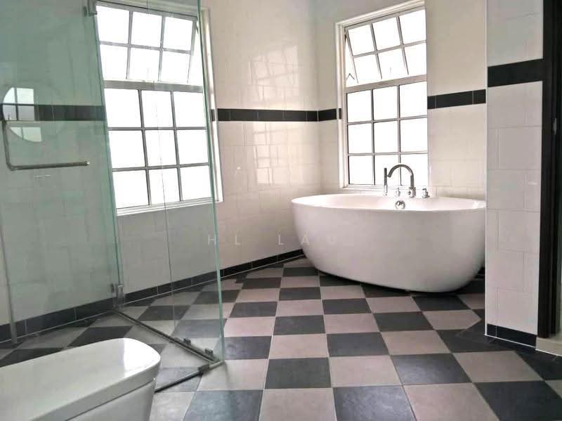 Rumah Teres 2.5-Tingkat untuk Disewa di Setia Eco Glades - Island (Cyberjaya) - HL Lau - Bathroom - PropertyGuru.com.my