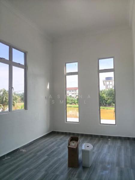 Semi-Detached House for Sale in Kampung Jelawat (Bator) - Haslina Ismail - Interior - PropertyGuru.com.my