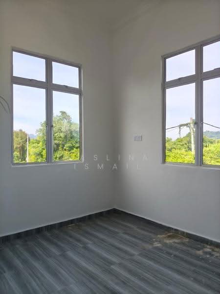 Semi-Detached House for Sale in Kampung Jelawat (Bator) - Haslina Ismail - Interior - PropertyGuru.com.my