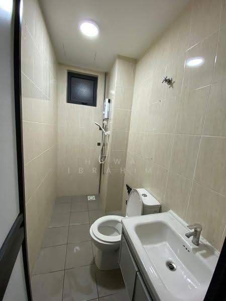 Condominium for Rent at Vista Bangi - Hawa Ibrahim - Bathroom - PropertyGuru.com.my