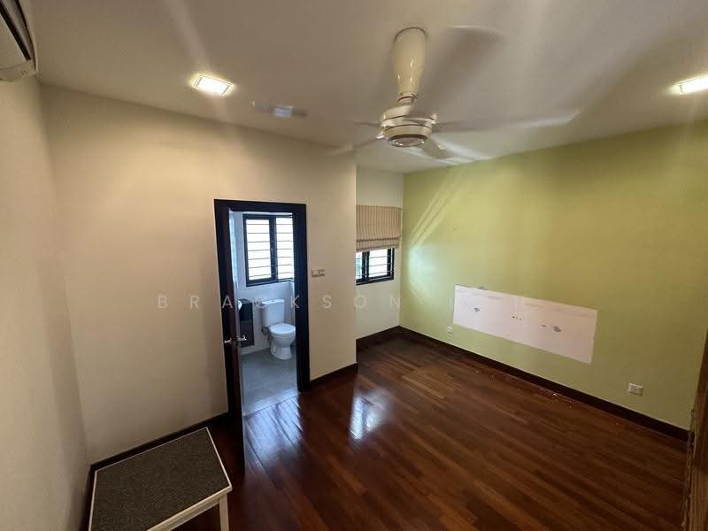 Rumah Berkembar untuk Dijual di Riverview Kemensah (Melawati) - Brackson Loh - Bathroom - PropertyGuru.com.my