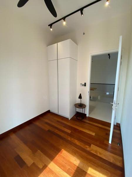 Kediaman Servis untuk Dijual di Senada Residence @ KLGCC Resort - Edmund Lee - Bedroom - PropertyGuru.com.my