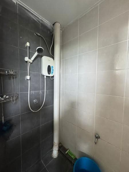 Shop for Sale in Kuching (Sarawak) - Nai Ching Jap - Bathroom - PropertyGuru.com.my