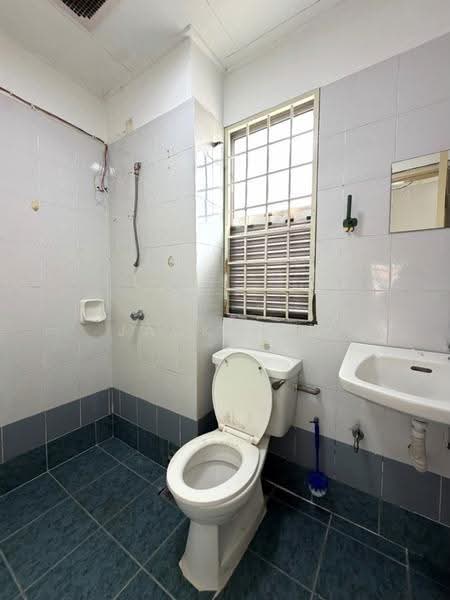 Rumah Teres 2-Tingkat untuk Dijual di Bandar Botanic (Klang) - Jack Boo - Bathroom - PropertyGuru.com.my