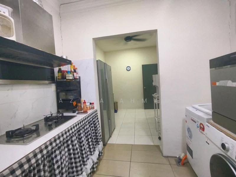 Rumah Teres 2-Tingkat untuk Dijual di Cybersouth (Dengkil) - Azira Ahmad - Kitchen - PropertyGuru.com.my
