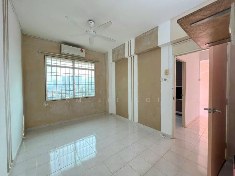 Apartment for Sale at Casa Impian - Amelie Soh - Living Room - PropertyGuru.com.my