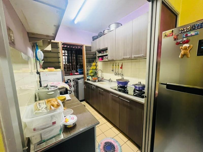 Apartment for Sale at Apartment Bayu - Bryan Yeoh - Kitchen - PropertyGuru.com.my