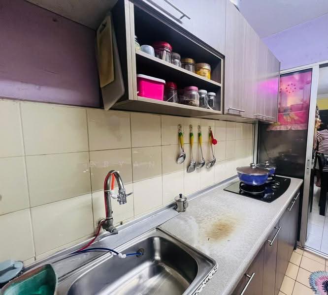 Apartment for Sale at Apartment Bayu - Bryan Yeoh - Kitchen - PropertyGuru.com.my