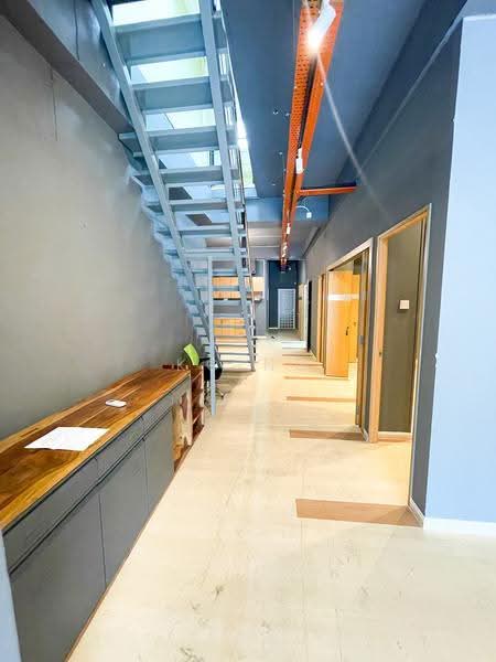 Pejabat untuk Disewa di Petaling Jaya (Selangor) - KC Ng - Corridor - PropertyGuru.com.my