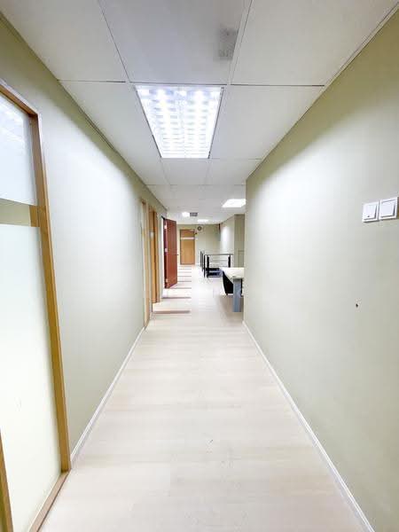 Pejabat untuk Disewa di Petaling Jaya (Selangor) - KC Ng - Corridor - PropertyGuru.com.my