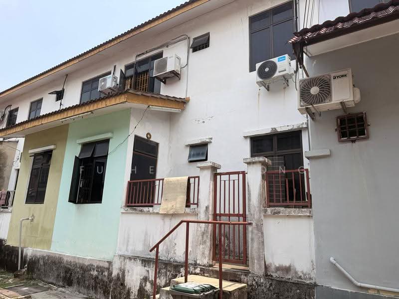 Rumah Teres 2-Tingkat untuk Dijual di Taman Putri Kulai (Kulai) - Fu Heng Chong - Exterior - PropertyGuru.com.my
