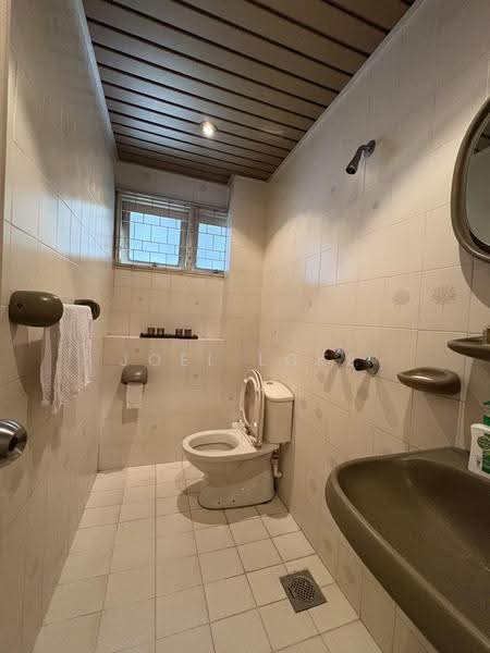 Rumah Teres 2-Tingkat untuk Dijual di Bangsar Baru (Bangsar) - Joel Loke - Bathroom - PropertyGuru.com.my