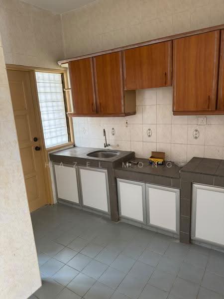 2-storey Terraced House for Sale in Bandar Puchong Utama (Puchong) - Hazel Mong - Kitchen - PropertyGuru.com.my