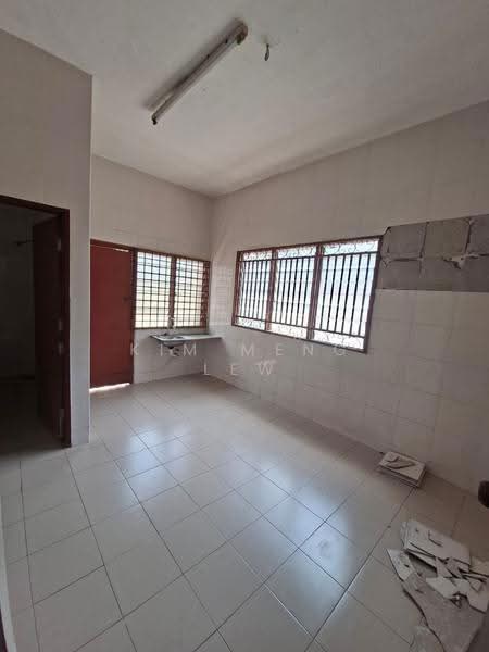 2-storey Terraced House for Sale in Taman Wahyu (Batu Caves) - Kim Meng Lew - Kitchen - PropertyGuru.com.my