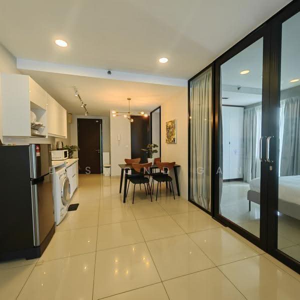 Kediaman Servis untuk Disewa di Trefoil @ Setia City - Desmond Gan - Kitchen - PropertyGuru.com.my