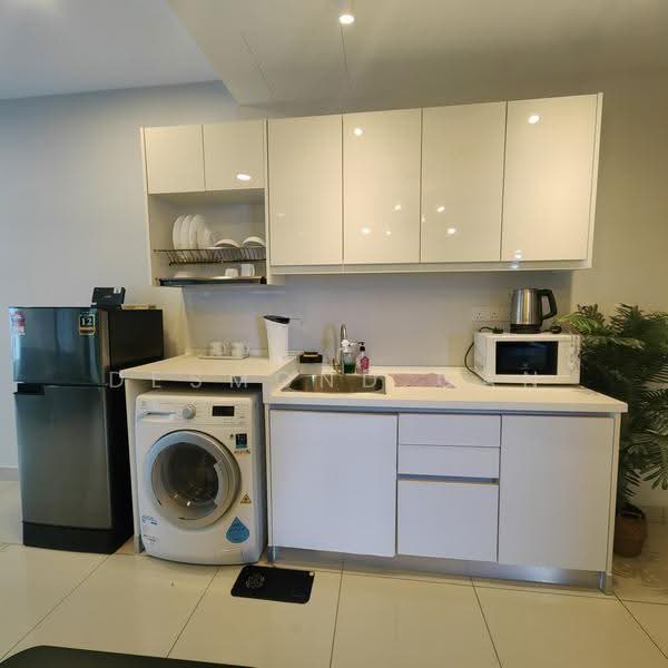 Kediaman Servis untuk Disewa di Trefoil @ Setia City - Desmond Gan - Kitchen - PropertyGuru.com.my