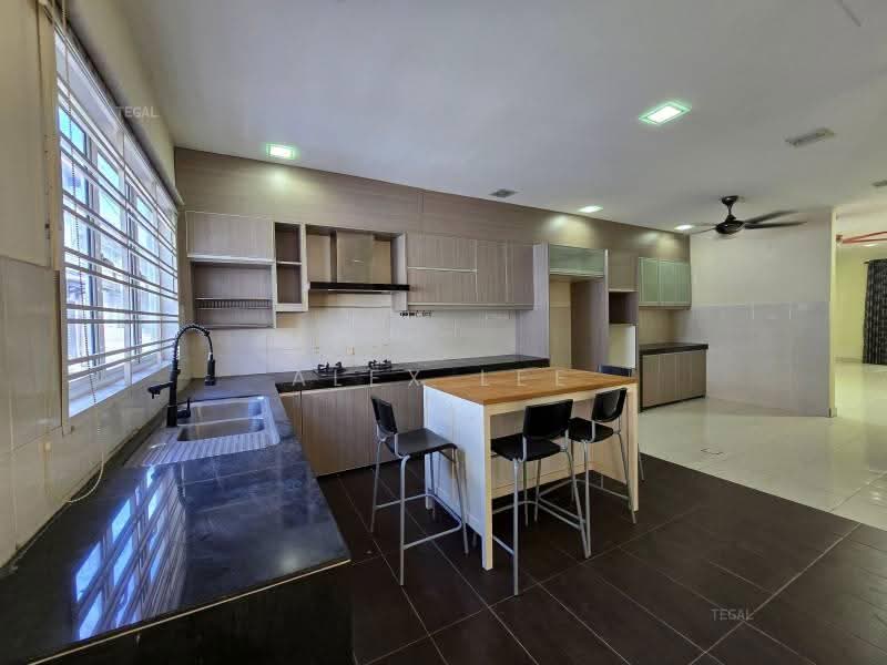 Rumah Teres untuk Dijual di Bandar Puteri Klang (Klang) - Alex Lee - Kitchen - PropertyGuru.com.my