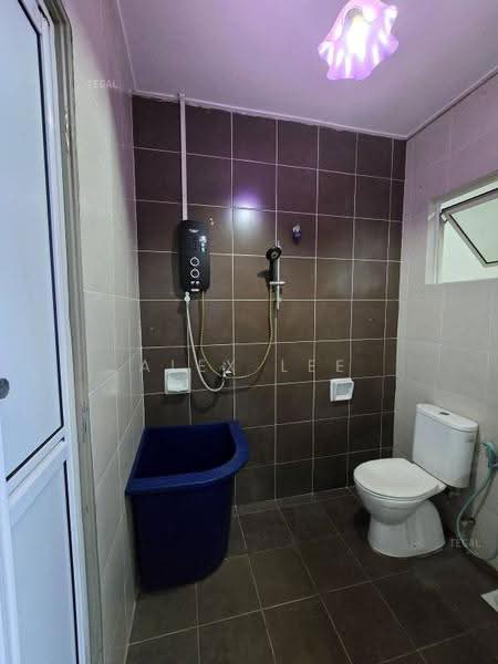 Rumah Teres untuk Dijual di Bandar Puteri Klang (Klang) - Alex Lee - Bathroom - PropertyGuru.com.my