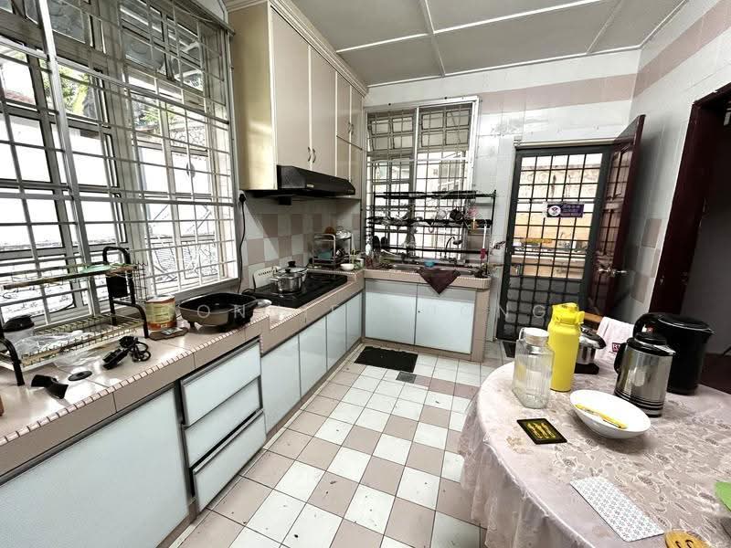 Bungalow House for Sale in Taman Bukit Jed (Seremban) - Connie Chong - Kitchen - PropertyGuru.com.my