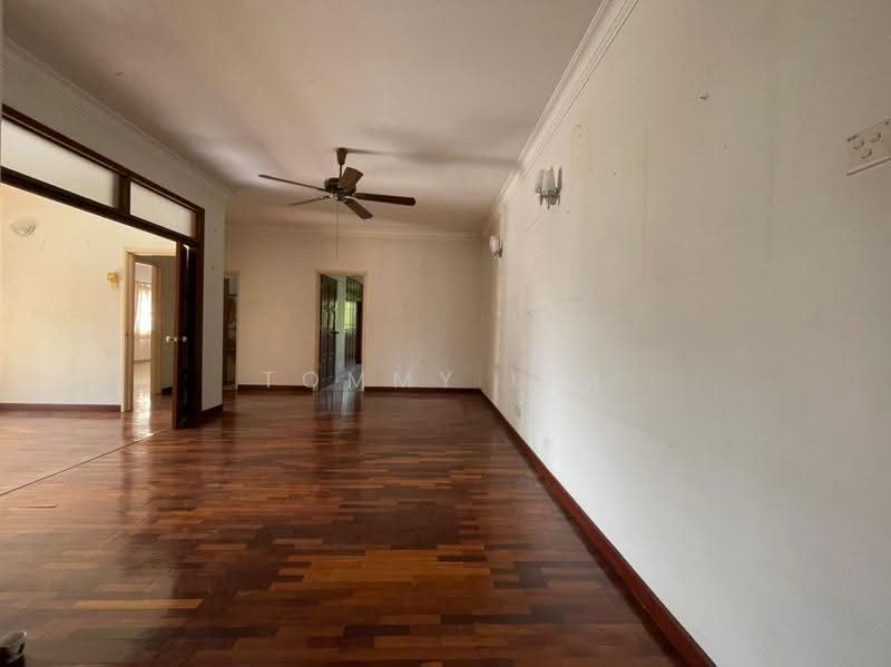 Semi-Detached House for Sale in Bukit Rahman Putra (Sungai Buloh) - Tommy Lim - Living Room - PropertyGuru.com.my