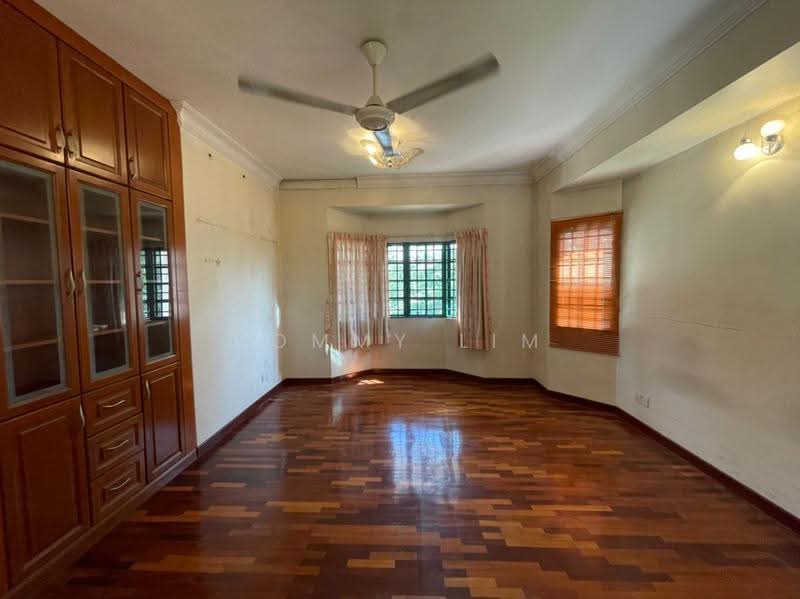Semi-Detached House for Sale in Bukit Rahman Putra (Sungai Buloh) - Tommy Lim - Bedroom - PropertyGuru.com.my
