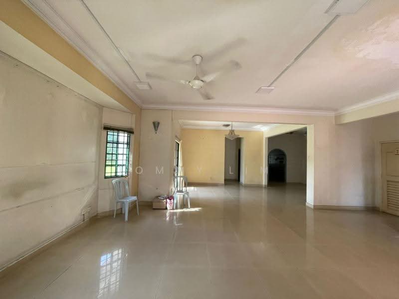Semi-Detached House for Sale in Bukit Rahman Putra (Sungai Buloh) - Tommy Lim - Living Room - PropertyGuru.com.my
