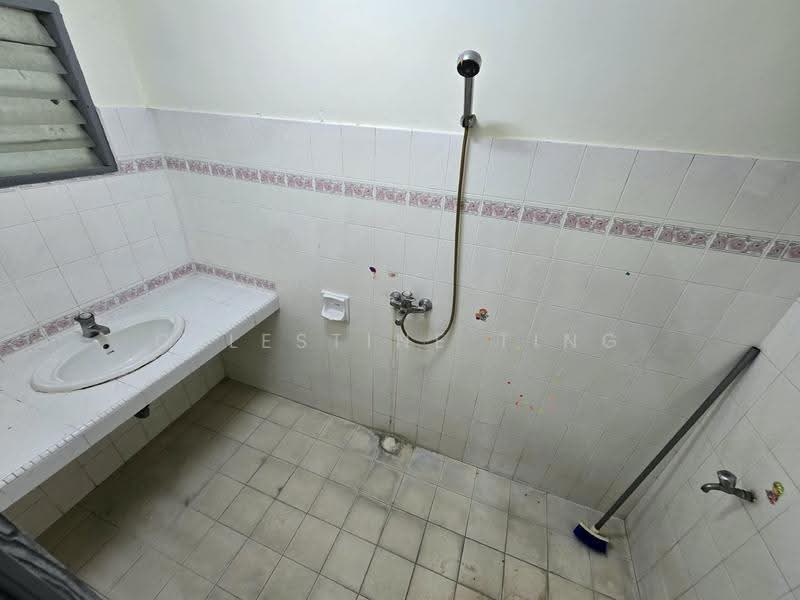 2-storey Terraced House for Sale in Taman Jasmin (Kajang) - Celestine Ting - Bathroom - PropertyGuru.com.my